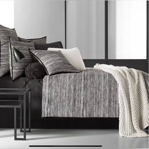 King size duvet cover and pillow shams